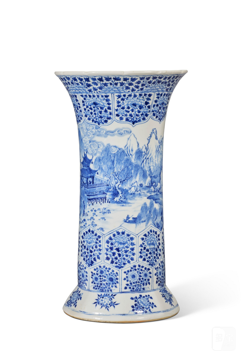 VASE CORNET EN PORCELAINE BLEU BLANC À DÉCOR DE PAGODES  CHINE, DYNASTIE QING, MARQUE À SIX CARACTÈRES EN BLEU SOUS COUVERTE ET ÉPOQUE KANGXI (1662-1722) - 图2